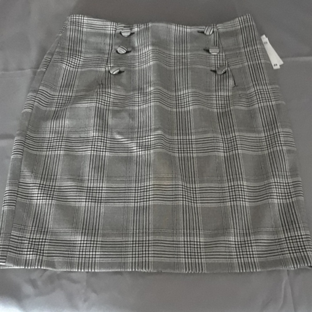 New H&M skirt